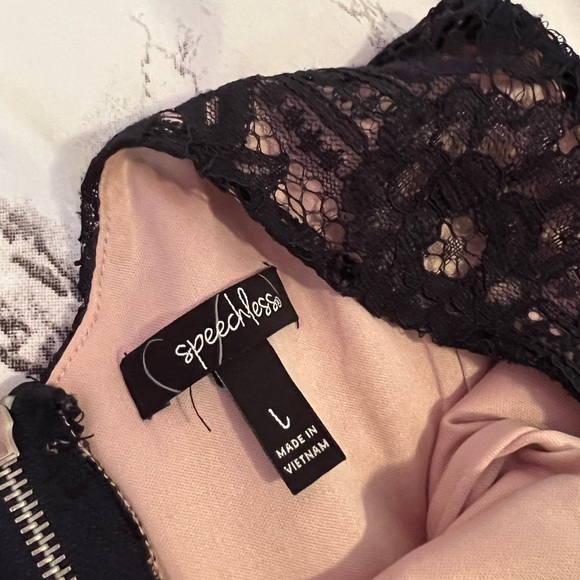 Blue and Pink Lace Dress - Picture 3 of 3